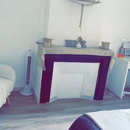 Appartement Authentique Coeur De Ville Sete Bagian luar foto