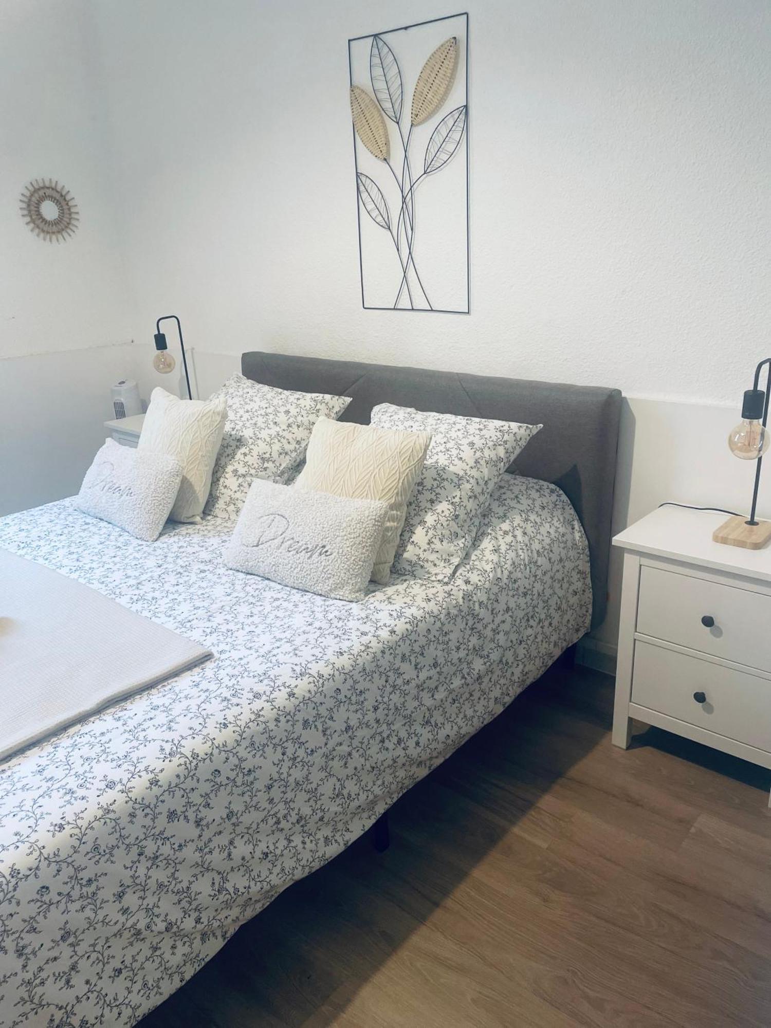 Appartement Authentique Coeur De Ville Sete Bagian luar foto