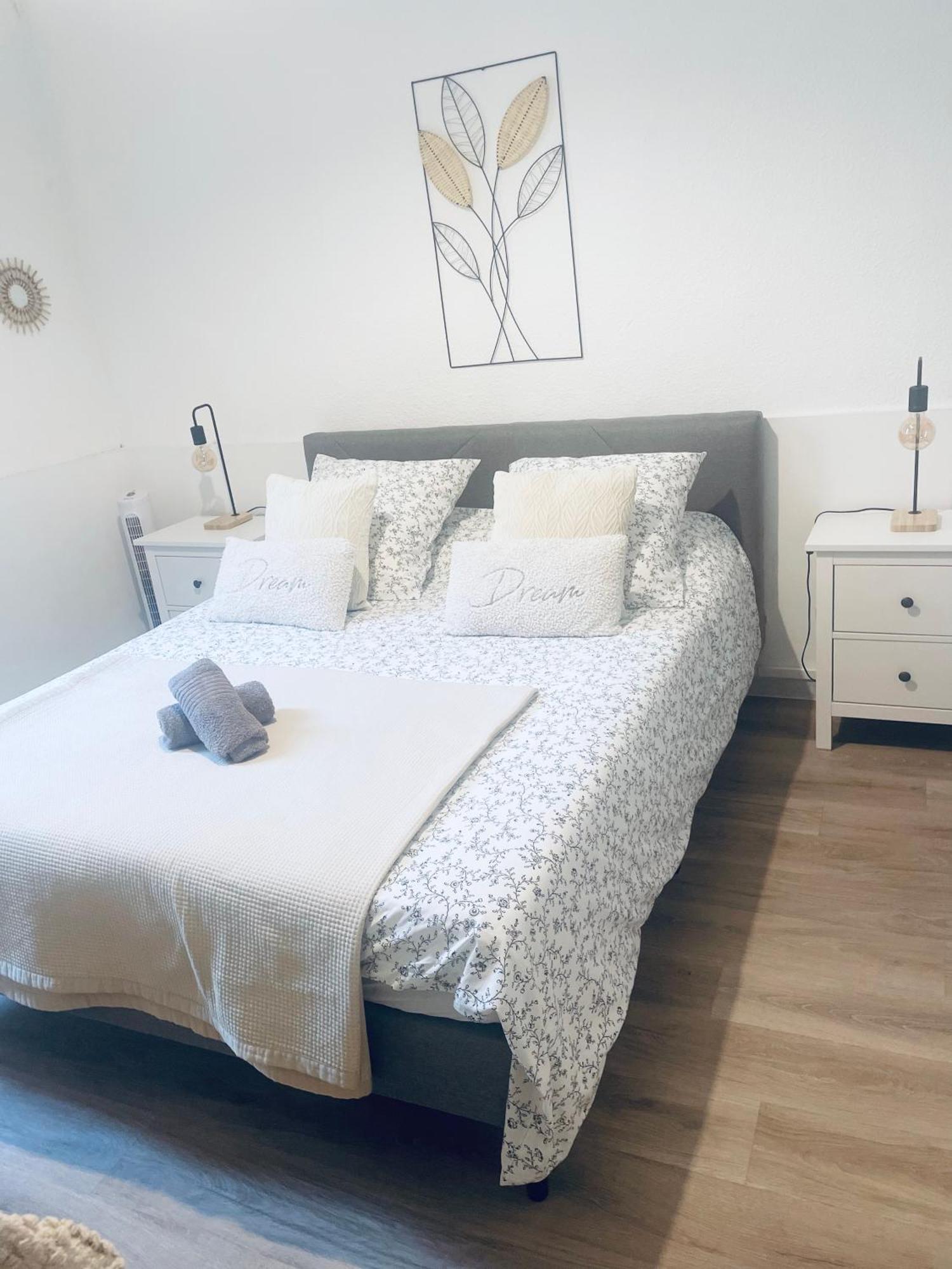 Appartement Authentique Coeur De Ville Sete Bagian luar foto